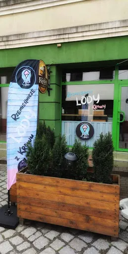 Zimny Skrowysyn - Rzemieślnicze Lody z Krowy